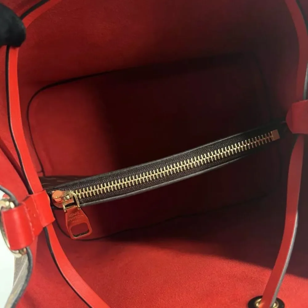 Louis Vuitton Women Pre-Loved Bag Very Good Condition